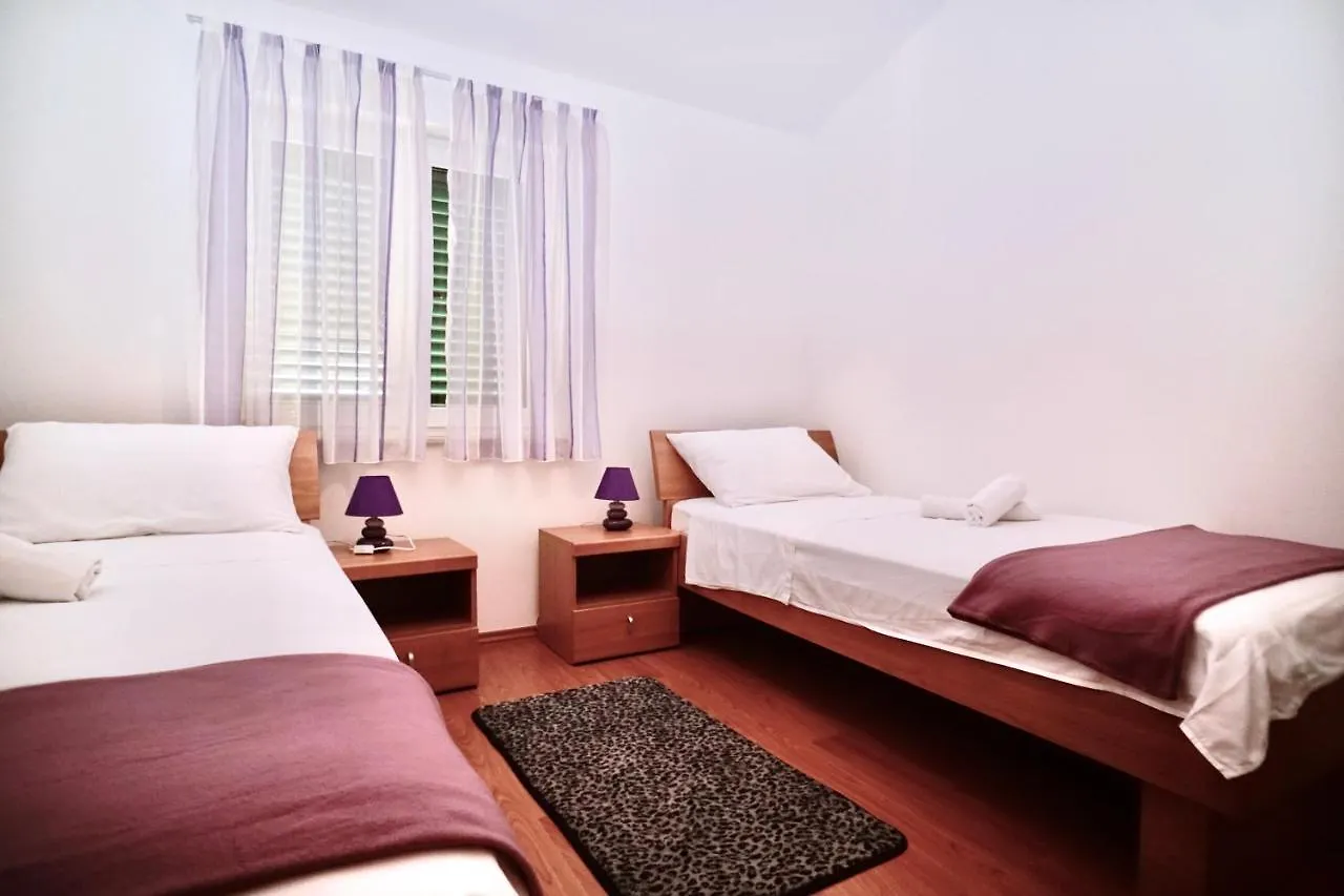 Apartments Betanija Trogir Kroatië